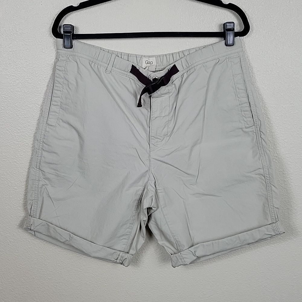 Gap Lightweight Hiking Shorts - Size M